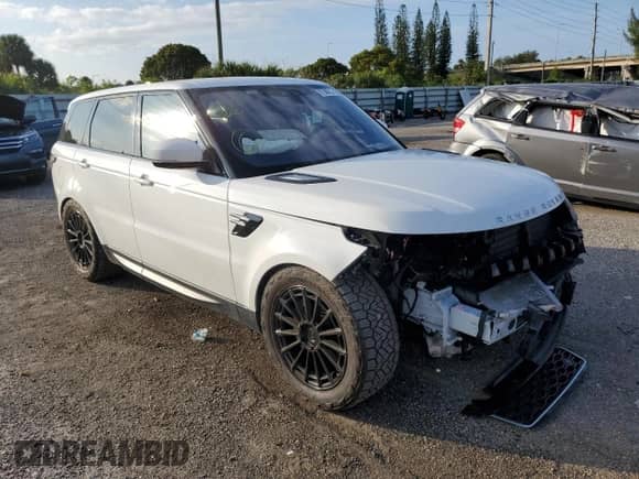 2019 Land Rover Range Rover Sport SE with VIN SALWG2RV4KA850588, listed as a Copart auction lot 67380212 with 51,994 mi miles and . Bid and sale history available at DreamBid. Image 4.