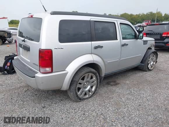 2011 Dodge Nitro Heat with VIN 1D4PU4GK1BW522897, listed as a IAAI auction lot 43225688 with 110,436 mi miles and . Bid and sale history available at DreamBid. Image 4.