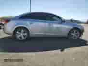 2015 Chevrolet Cruze Diesel z VIN 1G1P75SZ4F7263880, wystawiony jako Copart lot #66901815 z przebiegiem 196 972 mil mil oraz Szkoda całkowita • Salvage title. Historia ofert i sprzedaży dostępna na DreamBid. Obrazek 4.