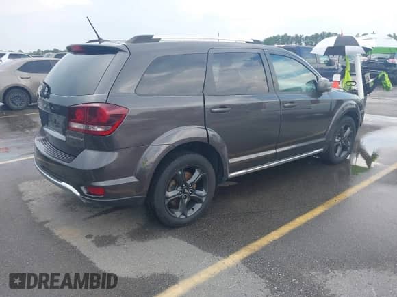 2018 Dodge Journey Crossroad with VIN 3C4PDDGG7JT388197, listed as a IAAI auction lot 42630854 with 116,946 mi miles and . Bid and sale history available at DreamBid. Image 4.