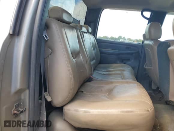 2002 Chevrolet Silverado 2500HD LS с VIN 1GCHK23U32F238447, выставлен на аукционе Copart как лот 84182575 с пробегом 368 947 миль миль и Списание • Salvage title. История ставок и продаж доступна на DreamBid. Изображение 10.