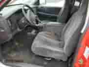 2001 Dodge Dakota z VIN 1B7FL26N91S193402, wystawiony jako Copart lot #80062904 z przebiegiem 154 723 mil mil oraz Szkoda całkowita • Salvage title. Historia ofert i sprzedaży dostępna na DreamBid. Obrazek 7.