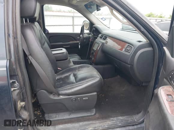 2008 Chevrolet Silverado 1500 LTZ with VIN 2GCEK133881111214, listed as a IAAI auction lot 41986926 with 215,979 mi miles and . Bid and sale history available at DreamBid. Image 5.