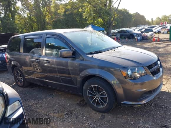 2017 Dodge Grand Caravan SE with VIN 2C4RDGBG5HR694782, listed as a IAAI auction lot 43284110 with 140,978 mi miles and . Bid and sale history available at DreamBid. Image 13.