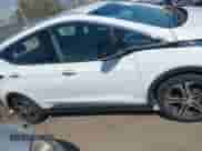 2017 Chevrolet Bolt EV Premier z VIN 1G1FX6S06H4165537, wystawiony jako IAAI lot #43062600 z przebiegiem 83 747 mil mil oraz . Historia ofert i sprzedaży dostępna na DreamBid. Obrazek 13.