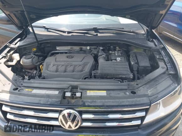 2021 Volkswagen Tiguan S с VIN 3VV0B7AX7MM044483, выставлен на аукционе IAAI как лот 42903238 с пробегом 84 397 миль миль и . История ставок и продаж доступна на DreamBid. Изображение 10.