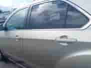 2015 Chevrolet Equinox LT z VIN 2GNFLGE39F6193334, wystawiony jako IAAI lot #43052326 z przebiegiem 147 320 mil mil oraz . Historia ofert i sprzedaży dostępna na DreamBid. Obrazek 15.