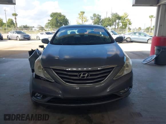 2013 Hyundai Sonata GLS с VIN 5NPEB4AC8DH640806, выставлен на аукционе IAAI как лот 43356742 с пробегом 123 820 миль миль и . История ставок и продаж доступна на DreamBid. Изображение 12.