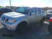 2016 Nissan Frontier SV z VIN 1N6AD0EV8GN793717, wystawiony jako IAAI lot #41291692 z przebiegiem 174 056 mil mil oraz . Historia ofert i sprzedaży dostępna na DreamBid. Obrazek 2.