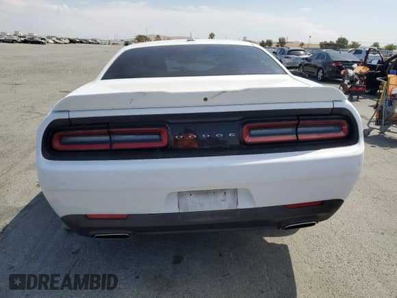 2019 Dodge Challenger SXT with VIN 2C3CDZAG0KH727725, listed as a Copart auction lot 70292555 with 90,100 mi miles and Salvage title. Bid and sale history available at DreamBid. Image 6.