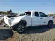 2019 Toyota Tundra SR с VIN 5TFUM5F10KX079800, выставлен на аукционе Copart как лот 81719915 с пробегом 94 928 миль миль и Списание • Salvage title. История ставок и продаж доступна на DreamBid. Изображение 3.