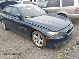 2013 BMW 3 Series 328i xDrive с VIN WBA3B5C54DF590943, выставлен на аукционе IAAI как лот 42925978 с пробегом Не указан миль и . История ставок и продаж доступна на DreamBid. Изображение 1.