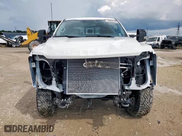 2025 Ford F-250 XL с VIN 1FT8W2BN5SEC04594, выставлен на аукционе Copart как лот 83946105 с пробегом 5 386 миль миль и Списание • Salvage title. История ставок и продаж доступна на DreamBid. Изображение 5.