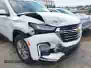 2023 Chevrolet Traverse LT Cloth z VIN 1GNERGKW3PJ209041, wystawiony jako IAAI lot #42796370 z przebiegiem 36 805 mil mil oraz . Historia ofert i sprzedaży dostępna na DreamBid. Obrazek 6.