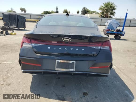 2025 Hyundai Elantra Limited with VIN KMHLN4DJ0SU134958, listed as a Copart auction lot 70515935 with 6,822 mi miles and Salvage title. Bid and sale history available at DreamBid. Image 6.