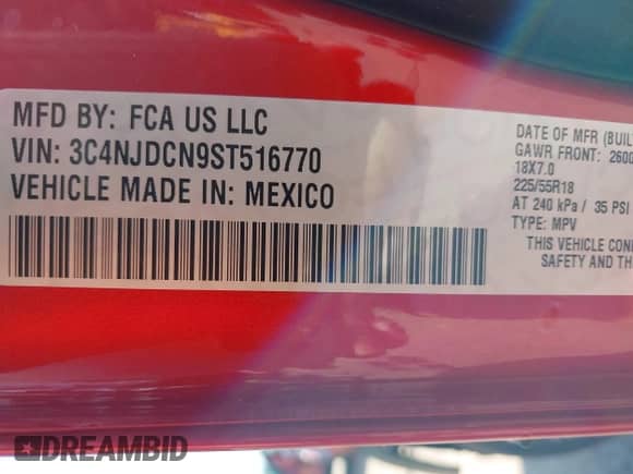2025 Jeep Compass Limited z VIN 3C4NJDCN9ST516770, wystawiony jako IAAI lot #42918211 z przebiegiem 4 787 mil mil oraz . Historia ofert i sprzedaży dostępna na DreamBid. Obrazek 9.