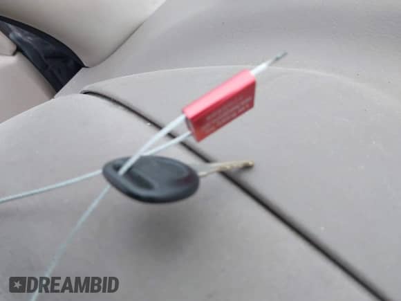 1998 Saturn SL z VIN 1G8ZH5289WZ313076, wystawiony jako IAAI lot #43542802 z przebiegiem 196 837 mil mil oraz . Historia ofert i sprzedaży dostępna na DreamBid. Obrazek 11.