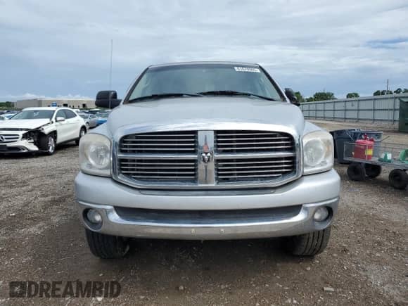 2008 Dodge 1500 ST z VIN 1D7HU18238J214091, wystawiony jako Copart lot #61670905 z przebiegiem 140 061 mil mil oraz Szkoda całkowita • Salvage title. Historia ofert i sprzedaży dostępna na DreamBid. Obrazek 5.