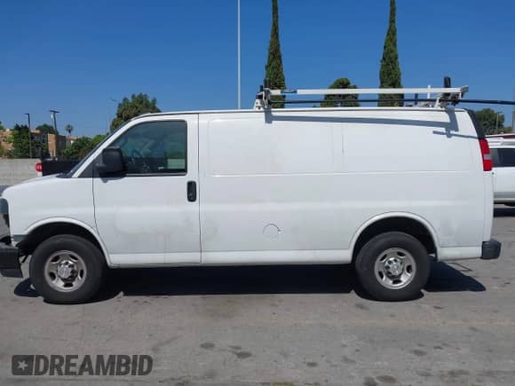 2023 Chevrolet Express Cargo с VIN 1GCWGAFP2P1100606, выставлен на аукционе IAAI как лот 42450171 с пробегом 34 000 миль миль и . История ставок и продаж доступна на DreamBid. Изображение 15.