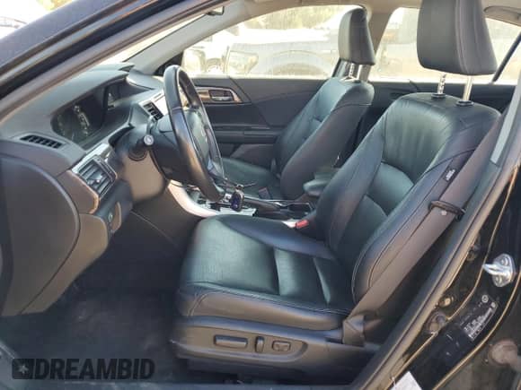 2017 Honda Accord Touring с VIN JHMCR6F71HC800065, выставлен на аукционе Copart как лот 85116615 с пробегом 246 365 миль миль и Чистый • Clean title. История ставок и продаж доступна на DreamBid. Изображение 7.