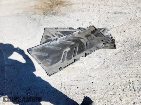 2018 Mercedes-Benz CLA 250 с VIN WDDSJ4EB6JN590836, выставлен на аукционе Copart как лот 85327745 с пробегом 76 467 миль миль и Списание • Salvage title. История ставок и продаж доступна на DreamBid. Изображение 12.