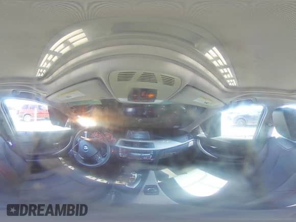 2018 BMW 3 Series 320i z VIN WBA8A9C54JAH14169, wystawiony jako Copart lot #54621785 z przebiegiem 84 538 mil mil oraz Szkoda całkowita • Salvage title. Historia ofert i sprzedaży dostępna na DreamBid. Obrazek 14.