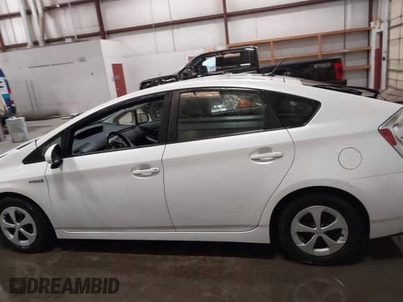 2014 Toyota Prius Four с VIN JTDKN3DU1E1747553, выставлен на аукционе IAAI как лот 43420881 с пробегом 192 435 миль миль и . История ставок и продаж доступна на DreamBid. Изображение 15.