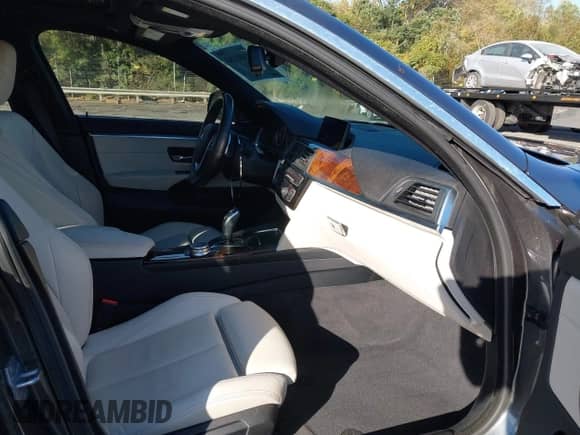 2019 BMW 4 Series 440i xDrive с VIN WBA4J7C5XKBM75920, выставлен на аукционе IAAI как лот 42481184 с пробегом 101 887 миль миль и . История ставок и продаж доступна на DreamBid. Изображение 5.