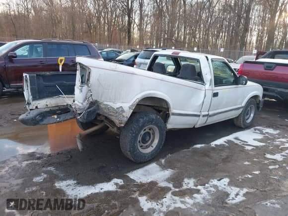 2000 Chevrolet S-10 с VIN 1GCCS144XYK151860, выставлен на аукционе IAAI как лот 41301337 с пробегом 221 237 миль миль и . История ставок и продаж доступна на DreamBid. Изображение 4.