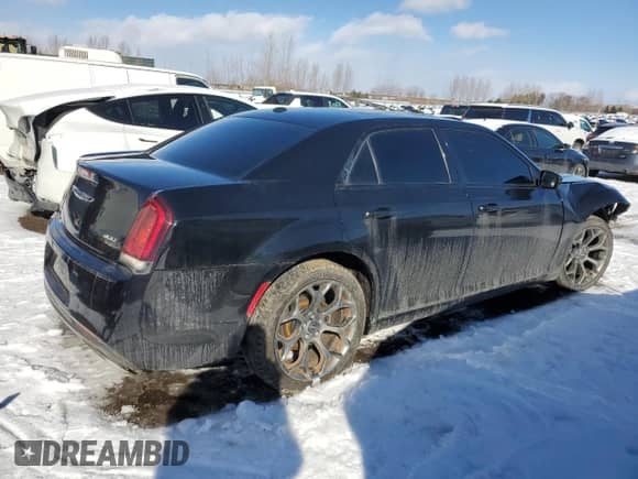 2016 Chrysler 300 S Alloy Edition с VIN 2C3CCABGXGH294392, выставлен на аукционе Copart как лот 42545435 с пробегом 175 812 миль миль и Списание • Salvage title. История ставок и продаж доступна на DreamBid. Изображение 3.