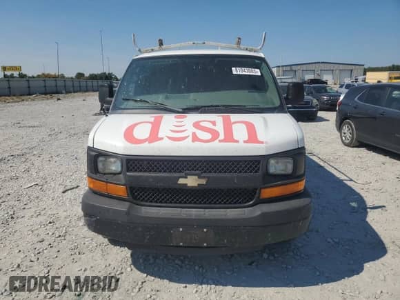 2015 Chevrolet Express Cargo z VIN 1GCWGFCF0F1263052, wystawiony jako Copart lot #81043085 z przebiegiem 295 599 mil mil oraz Czysty tytuł • Clean title. Historia ofert i sprzedaży dostępna na DreamBid. Obrazek 5.