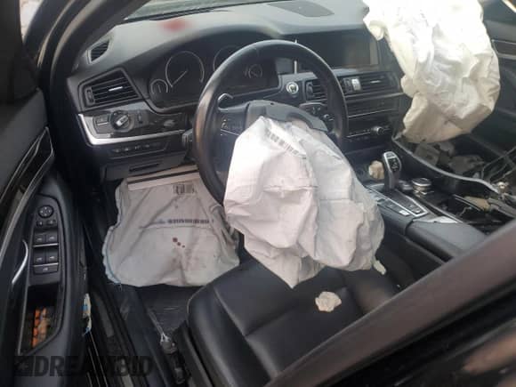 2016 BMW 5 Series 535i xDrive с VIN WBA5B3C50GG258588, выставлен на аукционе Copart как лот 82292575 с пробегом Не указан миль и Чистый • Clean title. История ставок и продаж доступна на DreamBid. Изображение 8.