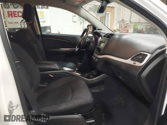 2014 Dodge Journey SE with VIN 3C4PDDAG5ET174551, listed as a IAAI auction lot 42716426 with 156,765 mi miles and . Bid and sale history available at DreamBid. Image 5.