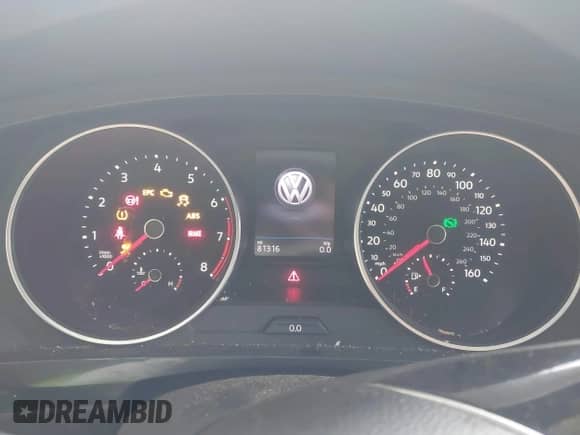 2018 Volkswagen Tiguan S с VIN 3VV1B7AX4JM164385, выставлен на аукционе IAAI как лот 43183419 с пробегом 81 316 миль миль и . История ставок и продаж доступна на DreamBid. Изображение 7.