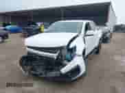 2022 Chevrolet Colorado 2WD Work Truck с VIN 1GCGSBEN1N1124031, выставлен на аукционе IAAI как лот 42102758 с пробегом 77 508 миль миль и . История ставок и продаж доступна на DreamBid. Изображение 2.