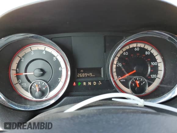 2019 Dodge Grand Caravan SXT with VIN 2C4RDGCG3KR600954, listed as a Copart auction lot 80413485 with 268,949 mi miles and Clean title. Bid and sale history available at DreamBid. Image 9.