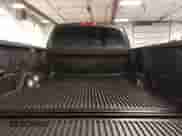 2006 Toyota Tundra SR5 z VIN 5TBET34186S536033, wystawiony jako IAAI lot #43427743 z przebiegiem 191 076 mil mil oraz . Historia ofert i sprzedaży dostępna na DreamBid. Obrazek 12.