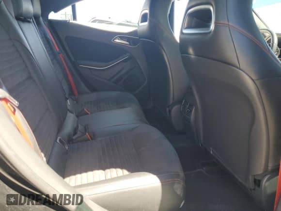 2014 Mercedes-Benz CLA 45 AMG с VIN WDDSJ5CB8EN132035, выставлен на аукционе Copart как лот 67320555 с пробегом 92 578 миль миль и Списание • Salvage title. История ставок и продаж доступна на DreamBid. Изображение 10.