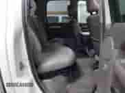 2005 Dodge 2500 SLT z VIN 3D7KS28C05G754988, wystawiony jako IAAI lot #41834266 z przebiegiem 163 614 mil mil oraz . Historia ofert i sprzedaży dostępna na DreamBid. Obrazek 8.