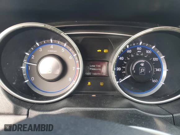 2011 Hyundai Sonata Limited с VIN 5NPEC4AC2BH293435, выставлен на аукционе Copart как лот 88870155 с пробегом 163 295 миль миль и Списание • Salvage title. История ставок и продаж доступна на DreamBid. Изображение 9.