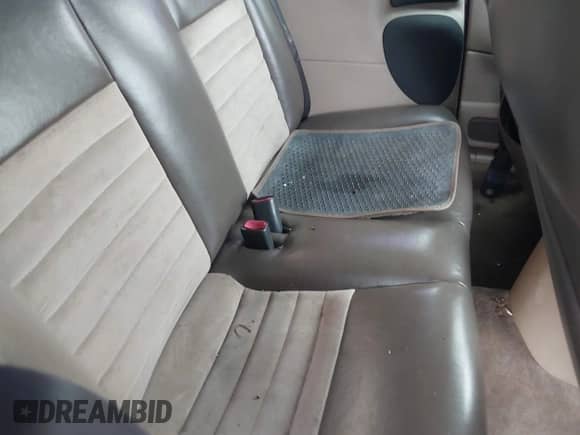 2001 Ford Mustang SVT Cobra z VIN 1FAFP46V81F232446, wystawiony jako IAAI lot #41957862 z przebiegiem 213 625 mil mil oraz . Historia ofert i sprzedaży dostępna na DreamBid. Obrazek 8.