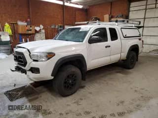 2020 Toyota Tacoma SR с VIN 3TYSX5EN1LT002710, выставлен на аукционе Copart как лот 59847435 с пробегом 82 341 миль миль и Списание • Salvage title. История ставок и продаж доступна на DreamBid. Изображение 1.