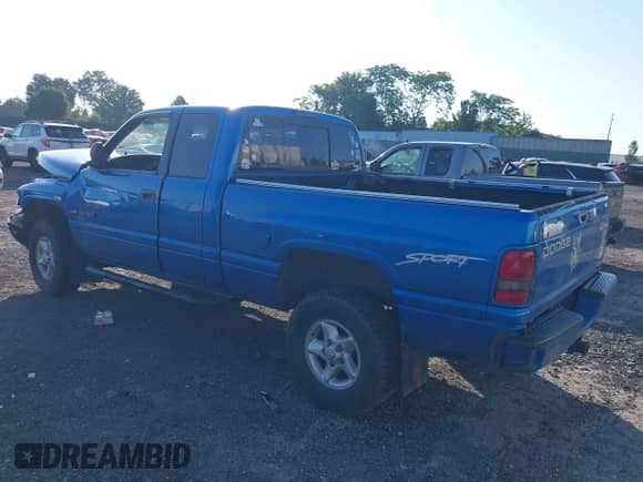 1998 Dodge 1500 with VIN 3B7HF13Y3WG147376, listed as a IAAI auction lot 42579296 with Not provided miles and . Bid and sale history available at DreamBid. Image 3.