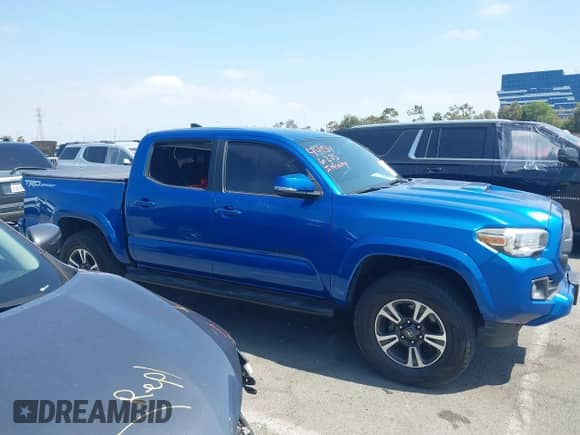 2016 Toyota Tacoma SR5 с VIN 3TMAZ5CN5GM020783, выставлен на аукционе IAAI как лот 42426948 с пробегом 69 493 миль миль и . История ставок и продаж доступна на DreamBid. Изображение 13.