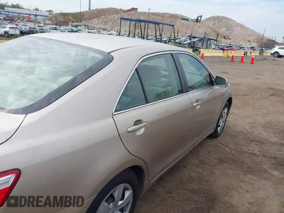 2007 Toyota Camry с VIN JTNBB46K873006152, выставлен на аукционе IAAI как лот 43180869 с пробегом 138 399 миль миль и . История ставок и продаж доступна на DreamBid. Изображение 17.