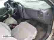 2000 Chevrolet S-10 LS with VIN 1GCCS19W5Y8229551, listed as a Copart auction lot 82489125 with 280,717 mi miles and Salvage title. Bid and sale history available at DreamBid. Image 8.