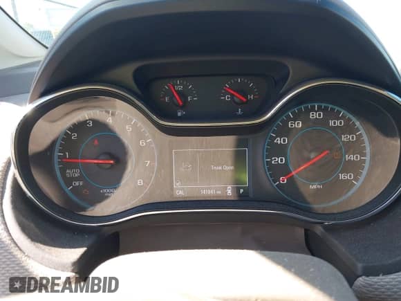 2017 Chevrolet Cruze LS z VIN 1G1BC5SMXH7277036, wystawiony jako IAAI lot #43484591 z przebiegiem 141 941 mil mil oraz . Historia ofert i sprzedaży dostępna na DreamBid. Obrazek 7.