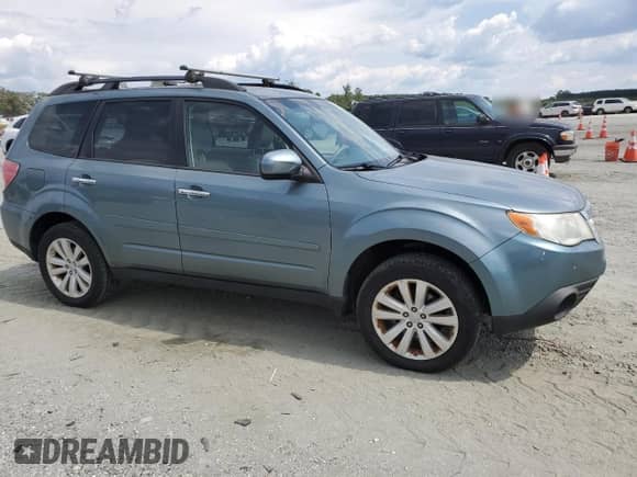 2013 Subaru Forester X Limited z VIN JF2SHAEC3DH422136, wystawiony jako Copart lot #80788695 z przebiegiem 171 500 mil mil oraz Czysty tytuł • Clean title. Historia ofert i sprzedaży dostępna na DreamBid. Obrazek 4.