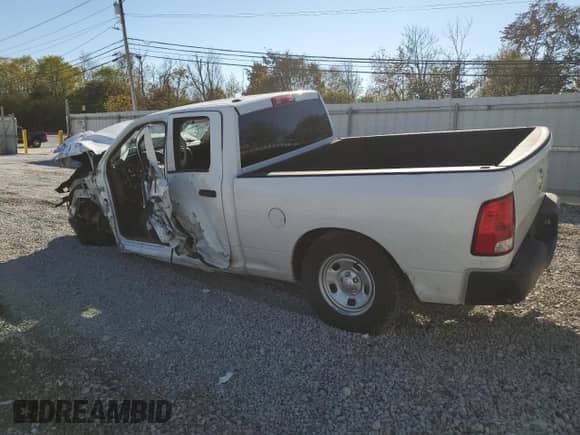 2023 Ram 1500 Tradesman z VIN 1C6RR7FTXPS527685, wystawiony jako Copart lot #76786384 z przebiegiem Nie podano mil oraz Szkoda całkowita • Salvage title. Historia ofert i sprzedaży dostępna na DreamBid. Obrazek 2.