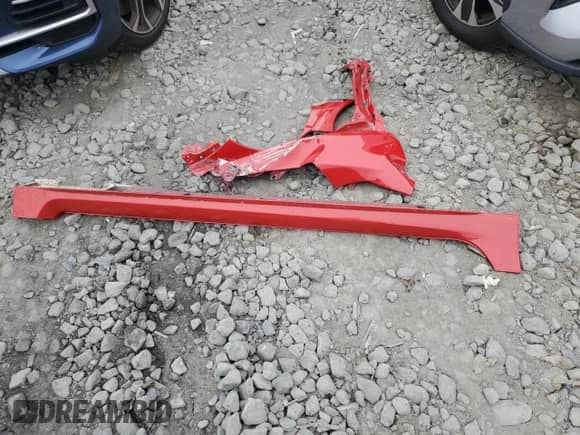 2017 Subaru WRX Limited с VIN JF1VA1J6XH9807117, выставлен на аукционе Copart как лот 82113325 с пробегом 116 341 миль миль и Списание • Salvage title. История ставок и продаж доступна на DreamBid. Изображение 12.